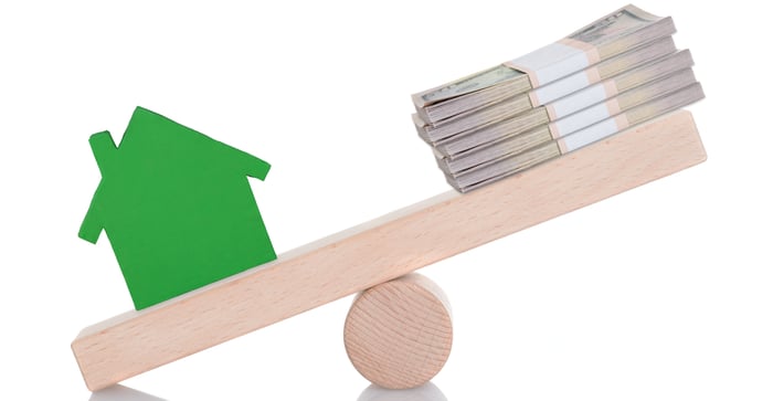 7 First-Time Home Buyer Mistakes to Avoid Green House Dollar Bundles Feature Image